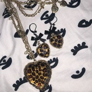 Betsey Johnson Leopard necklace earrings set